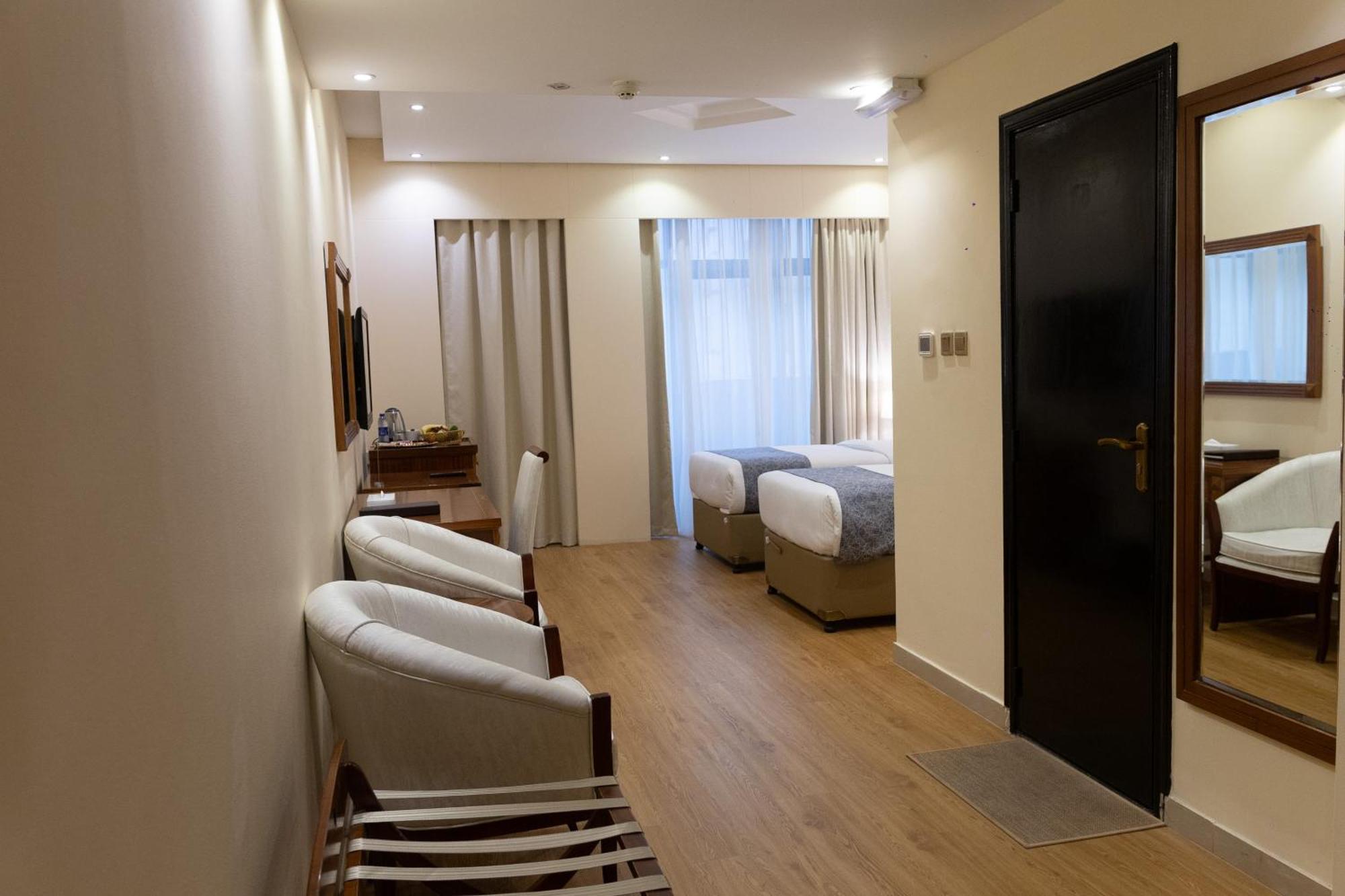 Vendome Plaza Hotel دبي المظهر الخارجي الصورة