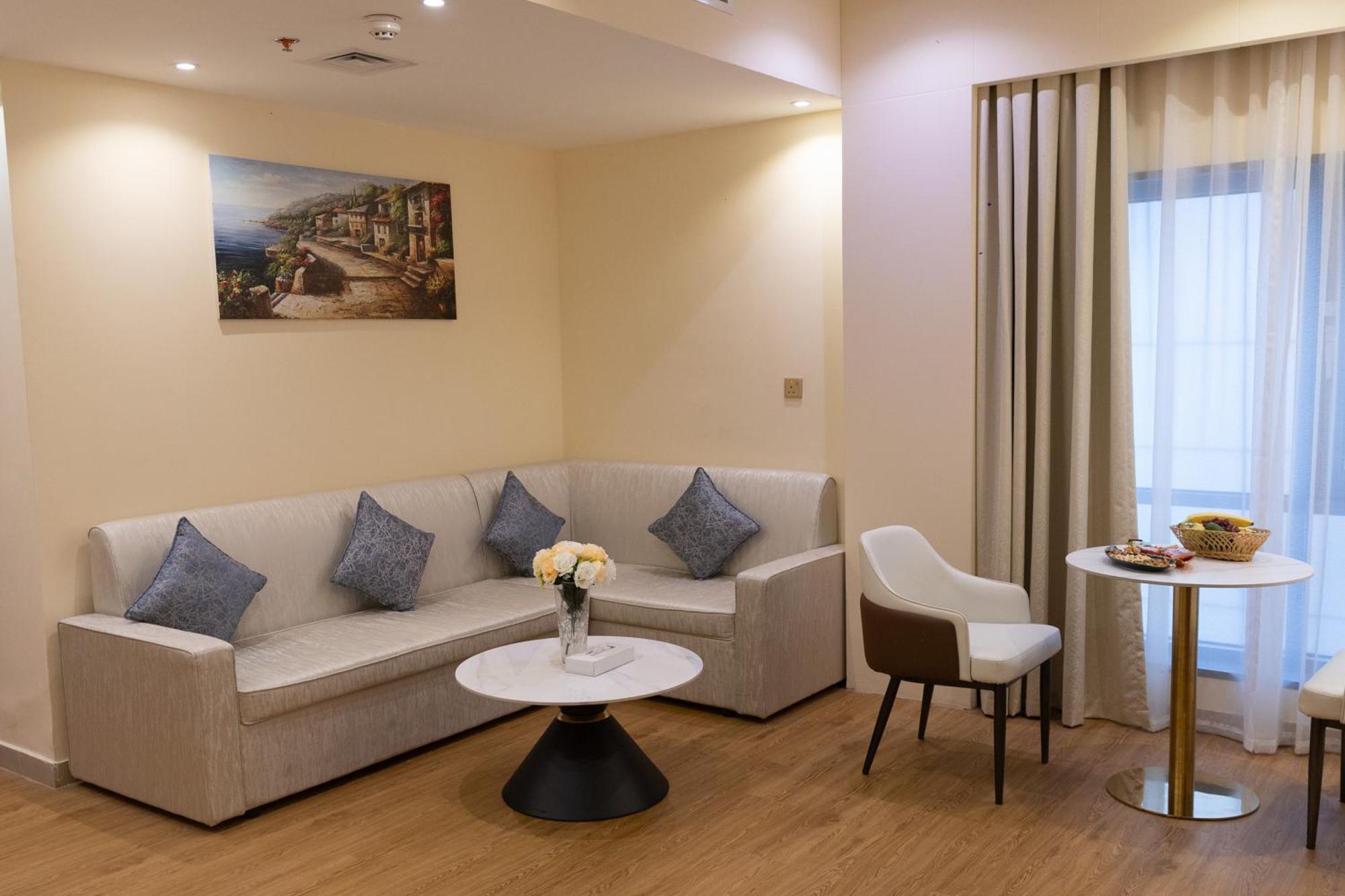 Vendome Plaza Hotel دبي المظهر الخارجي الصورة